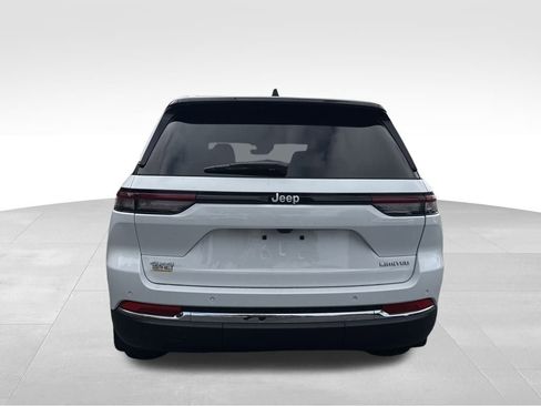 New 2025 Jeep Grand Cherokee Limited w/ MOPAR Finishing Package image 7