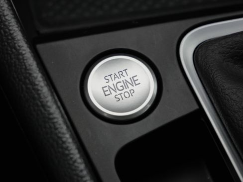 Certified 2025 Volkswagen Jetta GLI Autobahn image 27