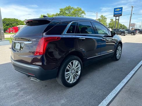 Used 2017 Cadillac XT5 Premium Luxury w/ Driver Assist Package FWD image 5