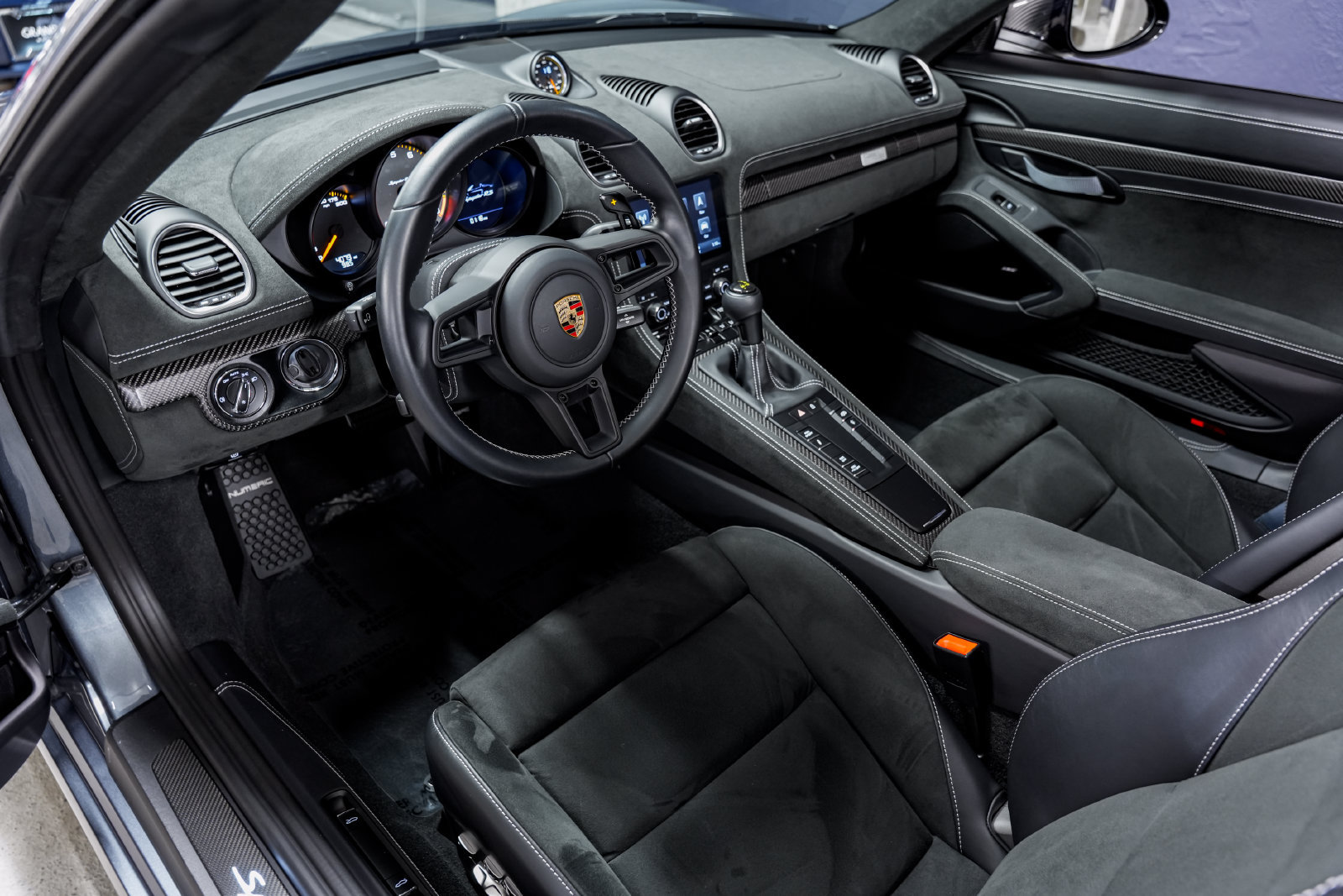 Used 2024 Porsche 718 Boxster Spyder RS RWD image 9
