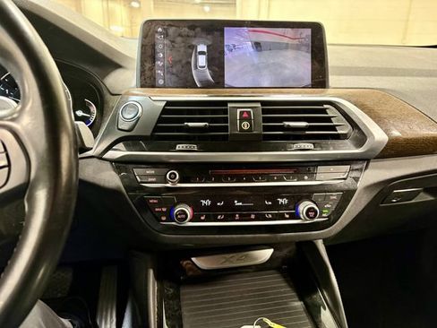 Used 2019 BMW X4 xDrive30i w/ Driving Assistance Package AWD/4WD image 4