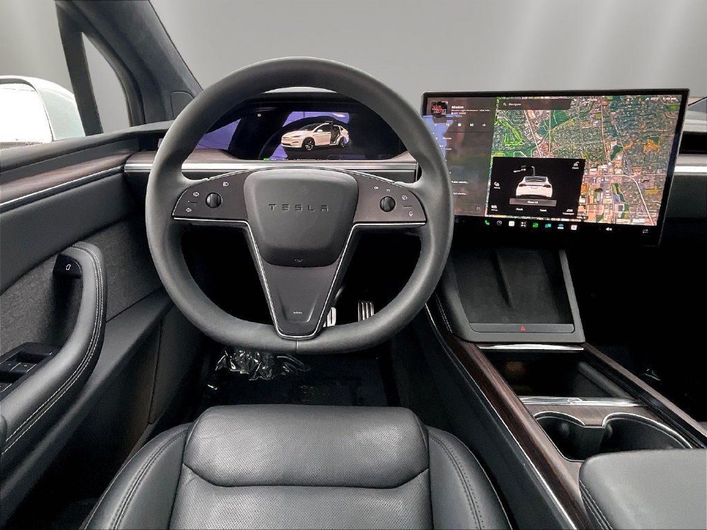 Used 2024 Tesla Model X AWD/4WD image 8