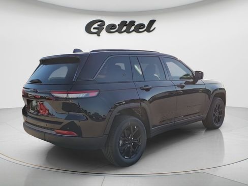New 2026 Jeep Grand Cherokee Altitude RWD image 5