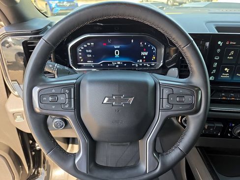 Used 2023 Chevrolet Silverado 1500 ZR2 w/ Technology Package AWD/4WD image 21