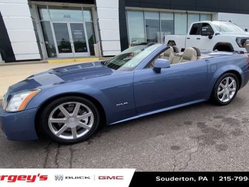 Used 2005 Cadillac XLR RWD image 5