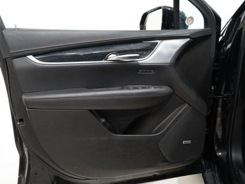 Used 2023 Cadillac XT5 Premium Luxury image 19