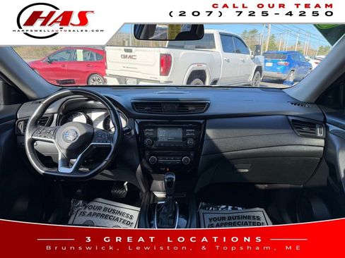 Used 2017 Nissan Rogue SV AWD/4WD image 14