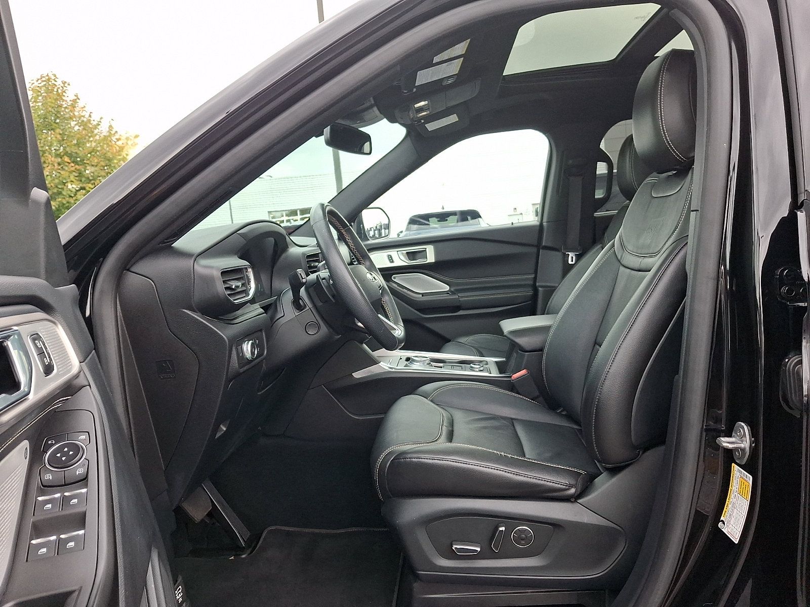 Used 2020 Ford Explorer ST w/ Premium Technology Package AWD/4WD image 14