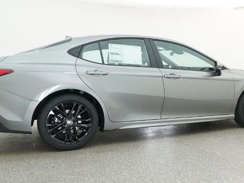 New 2026 Toyota Camry SE FWD image 19