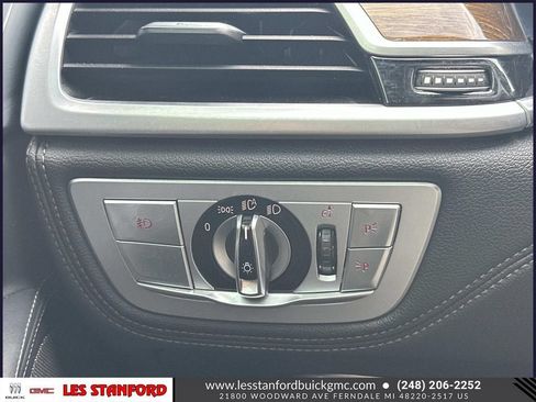 Used 2019 BMW 750i xDrive w/ M Sport Package AWD/4WD image 27