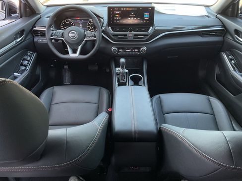 New 2025 Nissan Altima 2.5 SR w/ SR Premium Package image 17