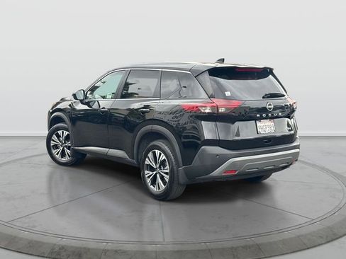 Certified 2023 Nissan Rogue SV FWD image 5