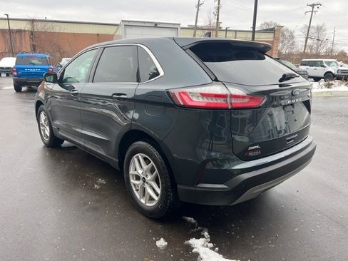 Used 2024 Ford Edge SEL w/ Convenience Package image 7