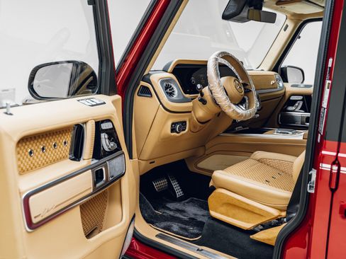 Used 2026 Mercedes-Benz G 63 AMG 4MATIC image 29