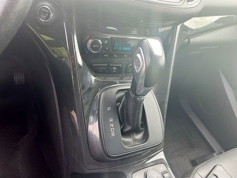 Used 2014 Ford Escape Titanium w/ Equipment Group 401A AWD/4WD image 16