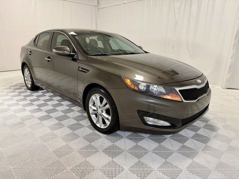 Used 2013 Kia Optima EX image 19