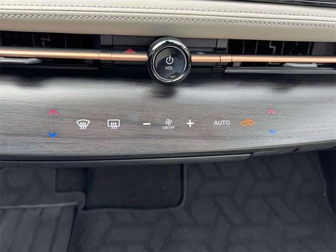 Certified 2024 Nissan Ariya FWD image 30