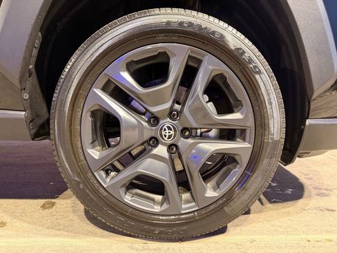 Used 2023 Toyota RAV4 Adventure image 31