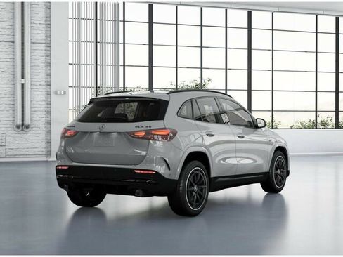 New 2026 Mercedes-Benz GLA 35 AMG 4MATIC image 23