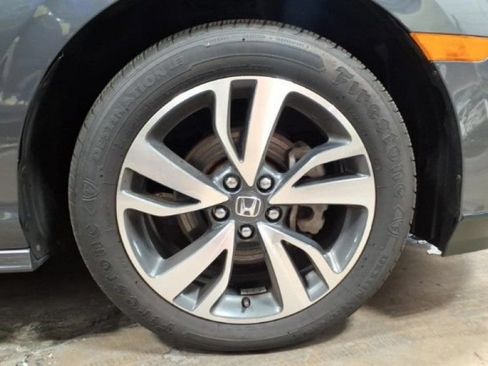 Used 2023 Honda Odyssey Touring image 8