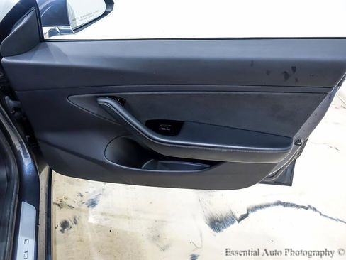Used 2019 Tesla Model 3 Long Range image 31