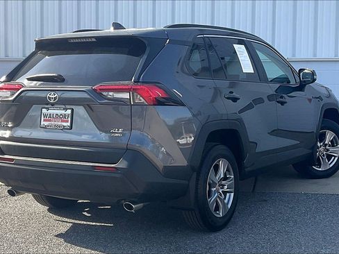 Used 2024 Toyota RAV4 XLE w/ Convenience Package image 17