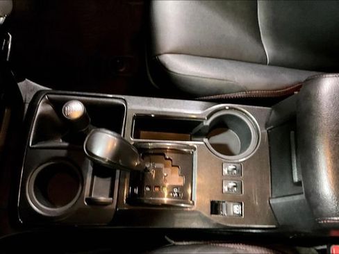 Used 2016 Toyota 4Runner Trail Premium image 32