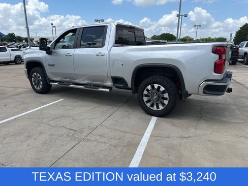 Used 2021 Chevrolet Silverado 2500 LT w/ Texas Edition image 4