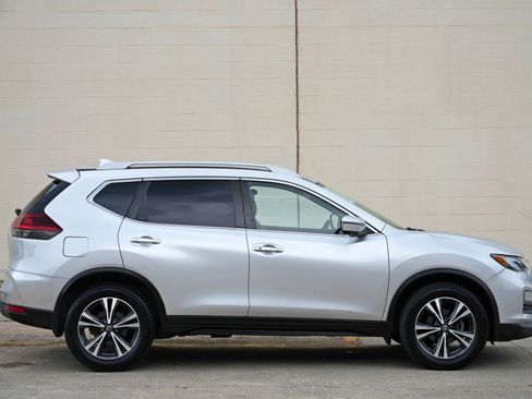 Used 2019 Nissan Rogue SV w/ Premium Package AWD/4WD image 51