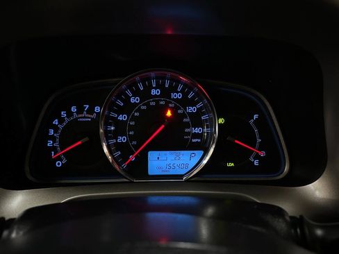 Used 2014 Toyota RAV4 Limited w/ Technology Package AWD/4WD image 57