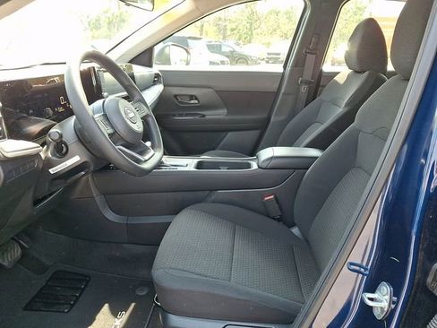 Certified 2025 Nissan Kicks S image 14