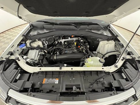 New 2026 Ford Explorer Active RWD image 32
