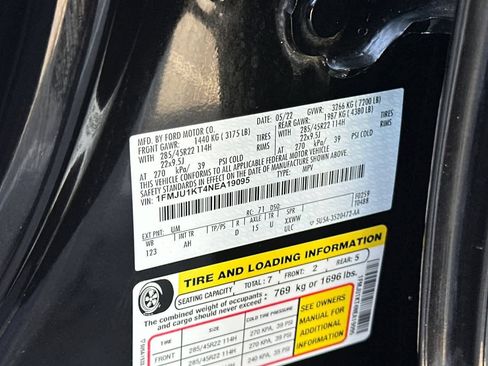 Used 2022 Ford Expedition Limited RWD image 32