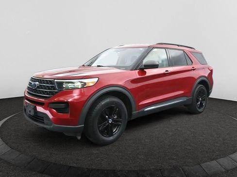 Used 2021 Ford Explorer XLT w/ Class III Trailer Tow Package image 3