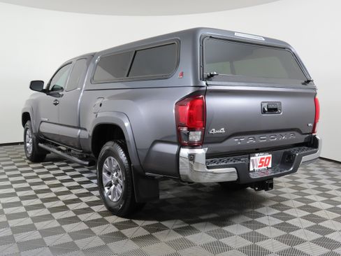 Used 2018 Toyota Tacoma SR5 image 35