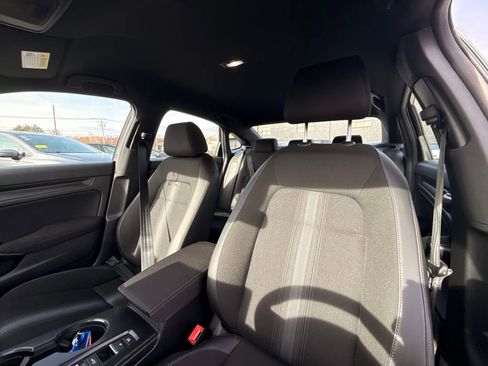 Used 2025 Honda Civic Sport image 24