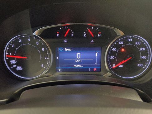 Used 2024 GMC Terrain SLE AWD/4WD image 23