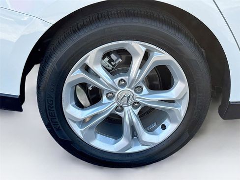 Certified 2024 Honda Accord LX image 32