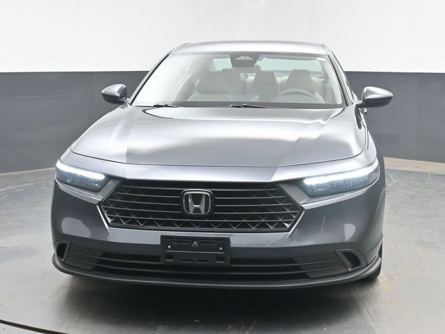 Used 2023 Honda Accord EX image 5
