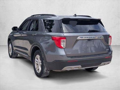 Used 2023 Ford Explorer XLT w/ Equipment Group 202A AWD/4WD image 7