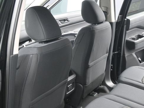 New 2026 Nissan Pathfinder SV image 18