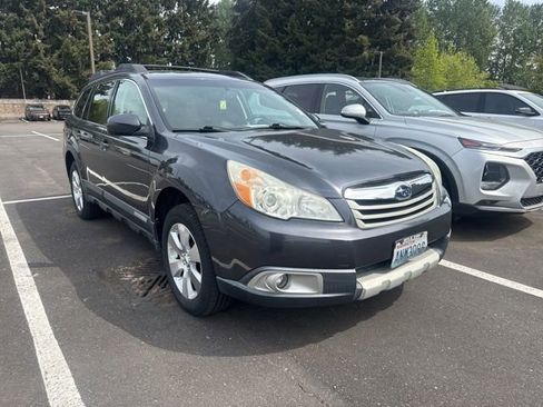 Used 2012 Subaru Outback 3.6R Limited w/ Moonroof Pkg AWD/4WD image 2