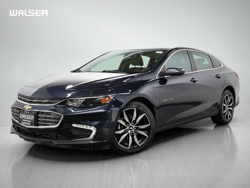 Used 2018 Chevrolet Malibu LT FWD image 1