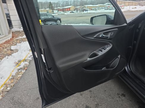 Used 2023 Chevrolet Malibu LT image 15