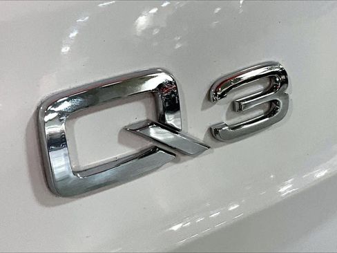 Used 2025 Audi Q3 2.0T Premium Plus w/ Premium Plus Package image 30