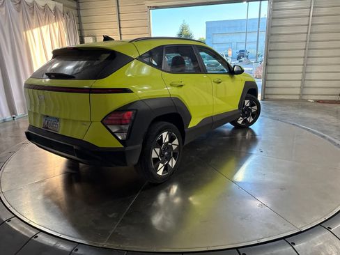 Used 2024 Hyundai Kona SEL AWD/4WD image 5