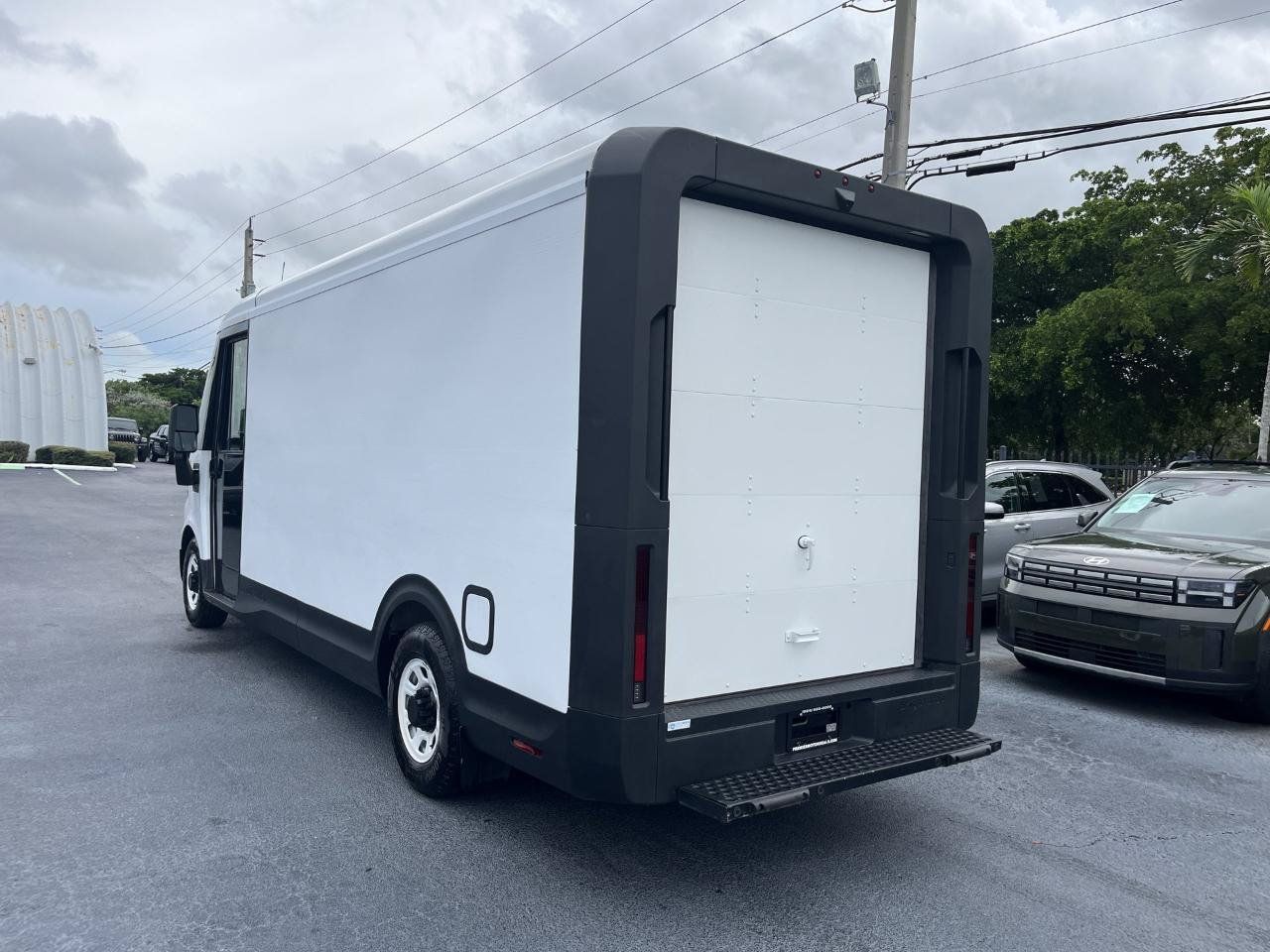 Used 2024 Chevrolet Brightdrop 600 w/ Commercial Equipment Package AWD/4WD image 3