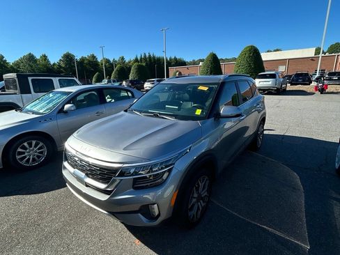 Certified 2023 Kia Seltos SX w/ SX Sunroof Package AWD/4WD image 1