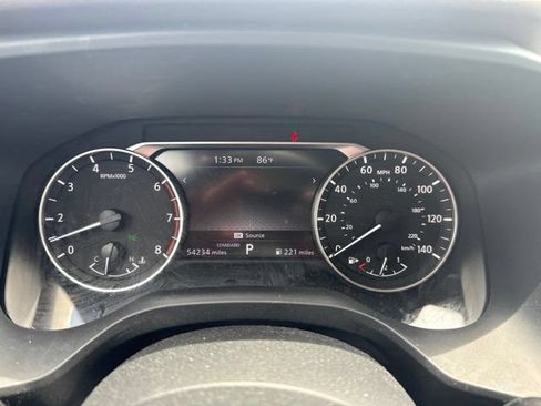 Used 2023 Nissan Rogue SV FWD image 34