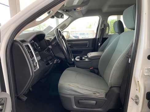 Used 2014 RAM 2500 SLT w/ Luxury Group AWD/4WD image 8